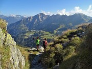 91  Dal Passo di Lemma (2137 m) sul sent. 116 scendiamo alla Baita del Camoscio
